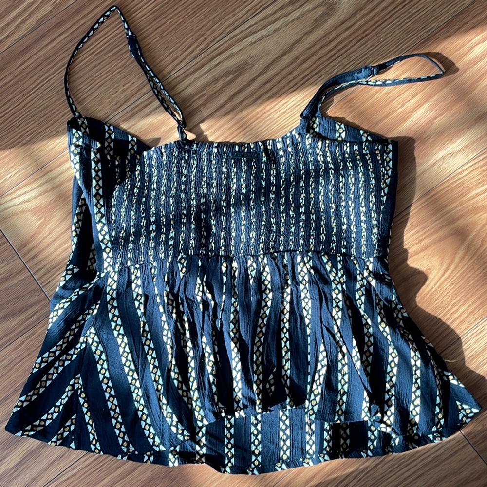 Cropped Tank - Picture 4 of 5